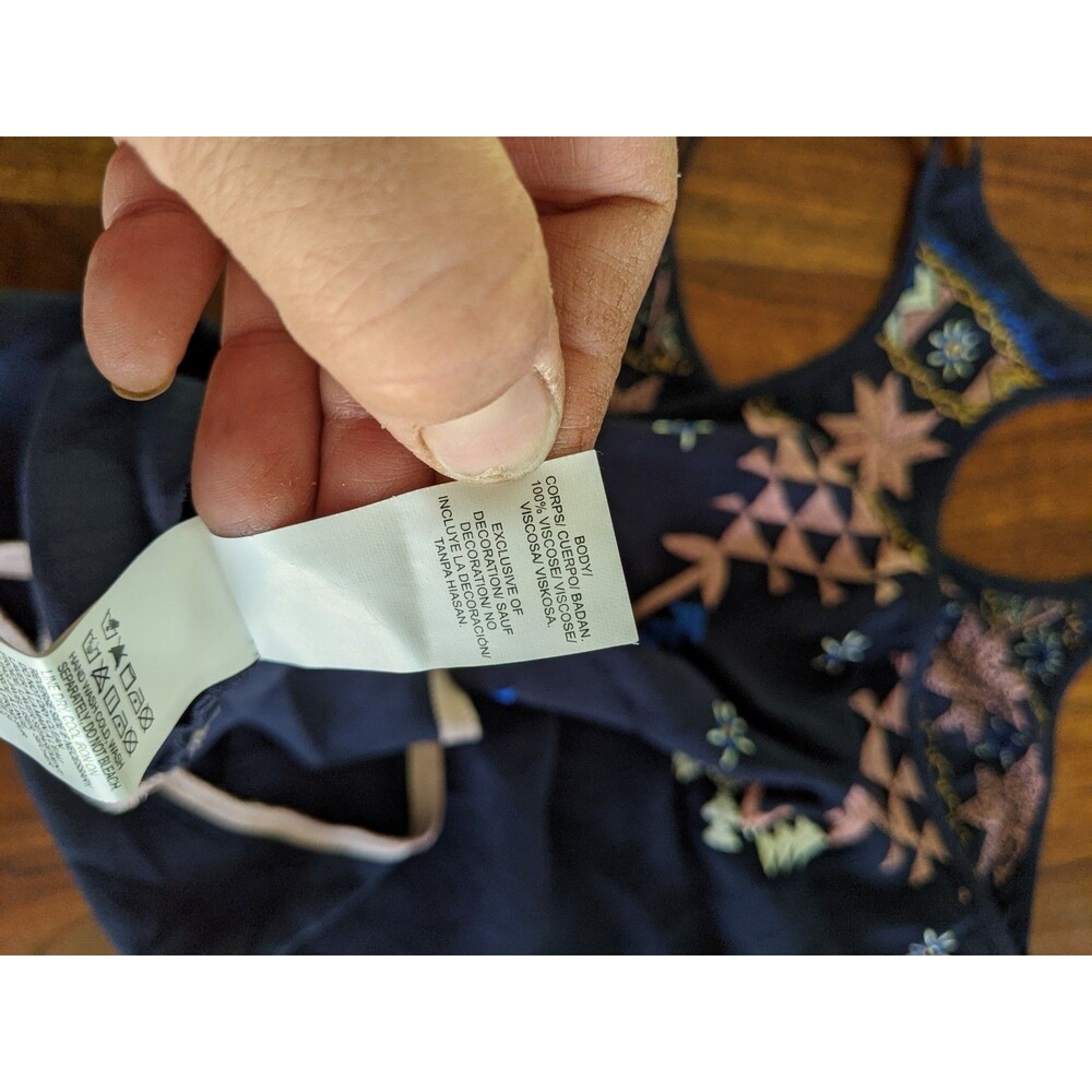 Lucky Brand Embroidered Tank Sz M Navy Blue Strappy V-neck Boho Geometric Racer - Picture 9 of 11